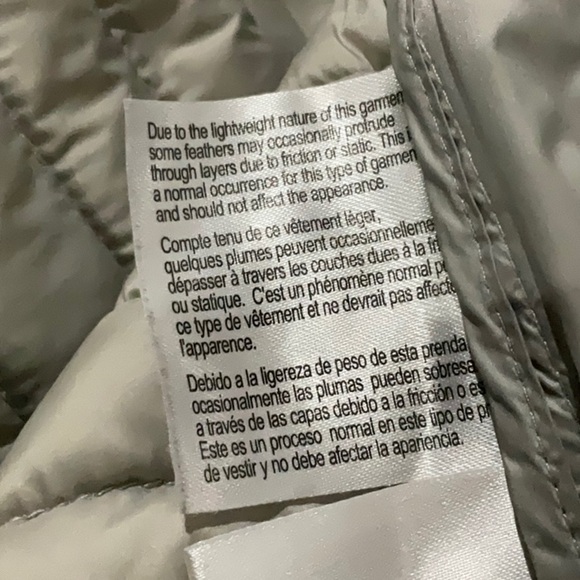 MICHAEL Michael Kors Gray Quilted Puffer Down Jacket with Stand-Up Collar - Picture 9 of 12